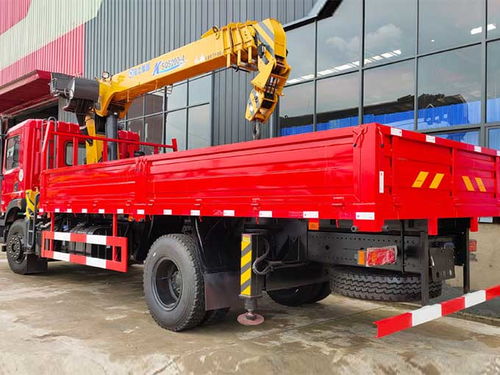 8吨东风T5随车吊价格解析与选购指南